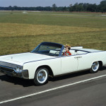 Lincoln Continental- International Style (1964)